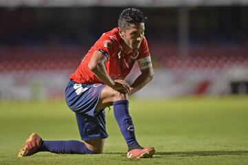 Ángel Reyna encontró su mejor momento con el América a inicios de la década. Después pasó por distintos equipos sin éxito. Llegó al Ascenso MX con Celaya. Toluca lo llevó de vuelta al máximo circuito, aportó poco, volvió con los Toros y Veracruz le dio un último chance.