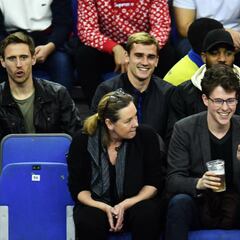 Simeone unconcerned by Griezmann's jet-setting