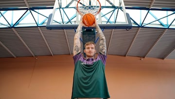 Balcerowski a pie de pista.