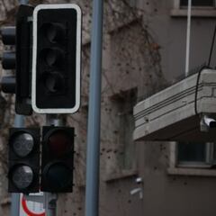 Las consecuencias del corte de luz en Chile: fallos en telecomunicaciones, refuerzos en el transporte...