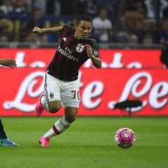 Murillo, Bacca y Santos Borré definen su futuro esta semana