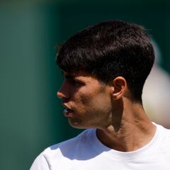 Carlos Alcaraz’s revealing comment as Emma Raducanu directly addresses romance rumors