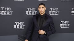 Paris (France), 27/02/2023.- Moroccan soccer player Achraf Hakimi of Paris Saint-Germain FC arrives for the The Best FIFA Football Awards 2022 ceremony in Paris, France, 27 February 2023. (Francia) EFE/EPA/YOAN VALAT
