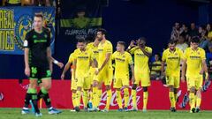 GRAF161. VILLARREAL (CASTELL&Oacute;N), 27/09/2019.- Los jugadores del Villarreal celebran el primer gol del equipo castellonense durante el encuentro correspondiente a la s&eacute;ptima jornada de primera divisi&oacute;n que disputan esta noche frente al