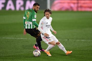 Modric y Borja Iglesias.