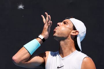 Rafael Nadal durante un entrenamiento del Abierto de Australia de 2021. 