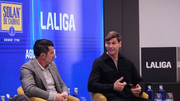 10/02/26 MESA REDONDA EN LALIGA PATROCINADO POR AGUA MINERAL SOLAN DE CABRAS LUIS FIGO Y FERNANDO LLORENTE
