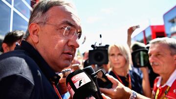 Sergio Marchionne, presidente de Ferrari, hablando con los medios en Hungr&iacute;a.