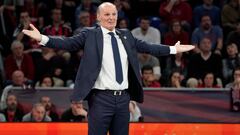 VITORIA , 14/12/2023.- El entrenador del Baskonia, el montenegrino Dusko Ivanovic, , durante el partido de Euroliga ante el Virtus Bolonia, que se disputa este jueves en el Fernando Buesa Arena. EFE / L. Rico
