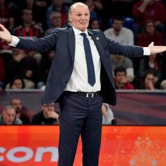 El Baskonia quiere romper la mala racha ante el Efes