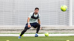 El portero argentino Mat&iacute;as Dituro, durante un entrenamiento del Celta. 