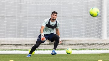 El portero argentino Mat&iacute;as Dituro, durante un entrenamiento del Celta. 