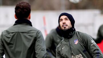 Luis Suárez, durante el entrenamiento de ayer del Atlético.