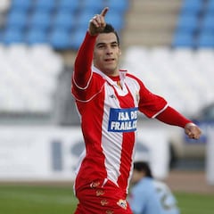 Negredo se deja querer: "Sería bonito volver al Almería"