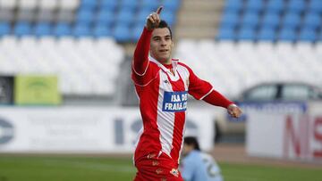Negredo celebra un gol en su etapa en el Almería.