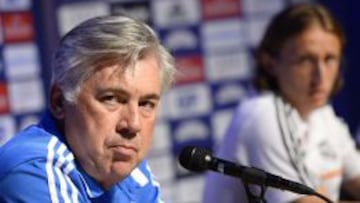 Benzema, durante la rueda de prensa.