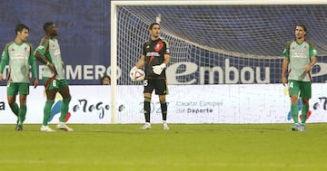 02/11/24 PARTIDO SEGUNDA DIVISION REAL 
ZARAGOZA - GRANADA 
MARTIN HONGLA DIEGO MARI?O TRISTEZA