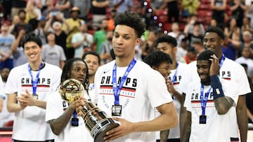 LAS VEGAS, NEVADA - JULY 15: Brandon Clarke #15 of the Memphis Grizzlies holds the championship game MVP trophy after the team's 95-92 victory over the Minnesota Timberwolves to win the championship game of the 2019 NBA Summer League at the Thomas & Mack Center on July 15, 2019 in Las Vegas, Nevada. Clarke was also awarded the 2019 NBA Las Vegas Summer League MVP trophy before the game. NOTE TO USER: User expressly acknowledges and agrees that, by downloading and or using this photograph, User is consenting to the terms and conditions of the Getty Images License Agreement. Ethan Miller/Getty Images/AFP
== FOR NEWSPAPERS, INTERNET, TELCOS & TELEVISION USE ONLY ==