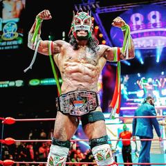 Dragón Rojo Jr. accede a la Final por el Campeonato Universal del CMLL
