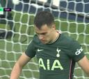 A Reguilón le caen por todos los lados entre los hinchas del Tottenham después de esto
