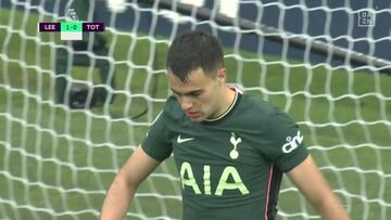 A Reguilón le caen por todos los lados entre los hinchas del Tottenham después de esto