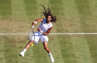 Murray, Nadal and Venus sail on but heartbreak for Kvitova