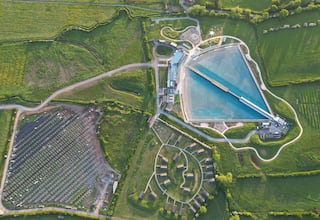 The Wave, una ola perfecta para surfear en familia