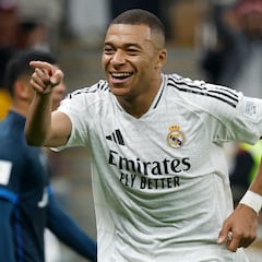 Kylian Mbappé professes love for Real Madrid and two of its biggest icons