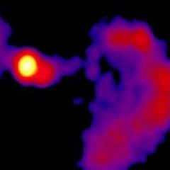 Exploran la galaxia que parece un 'caza imperial'