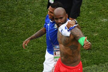 El defensa canalero Felipe Baloy entró en la historia de la selección de Panamá este domingo al marcar el tanto de los centroamericanos en la goleada que sufrieron 6-1 ante Inglaterra.