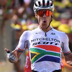 Impey celebra con Sudáfrica su primera victoria en el Tour