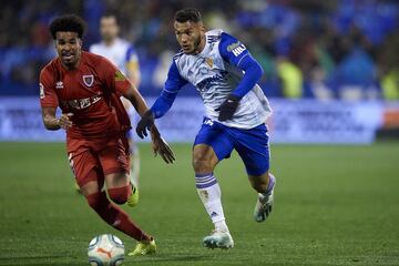 Está cedido al Real Zaragoza desde mitad de año del 2019. Su pase pertenece al Watford de Inglaterra. 