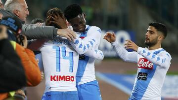 Mertens, Diawara y Giaccherini, celebrando uno de los dos goles ante el Genoa en la victoria del viernes.