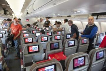 Los medios de comunicación dentro del avión. 