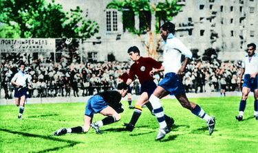 Los debuts de España: de las derrotas ante Suiza y Holanda a la goleada a Ucrania