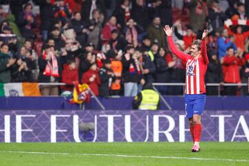 Griezmann celebra el pase a cuartos tras terminar el encuentro.