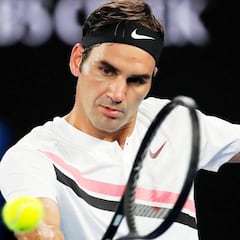 Federer hoodwinks Gasquet to breeze into the Last 16
