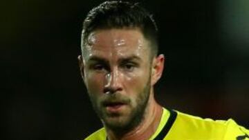 Miguel Lay&uacute;n ya entrena con sus compa&ntilde;eros del Watford de cara al inicio de la Liga inglesa.