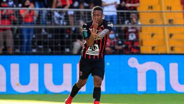 Gabriel Torres no le cierra las puertas a Alajuelense