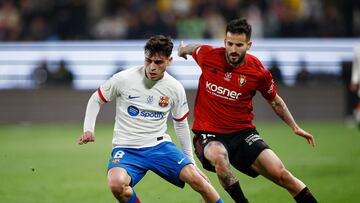 Pedri, en el partido contra Osasuna.