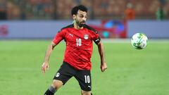 Mohamed Salah durante el partido de clasificación para la Copa de África entre Egipto y Guinea.