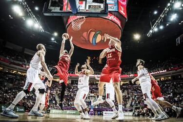 Grupo D: Bogdanovic (30) supera a la Letonia de Porzingis (18)