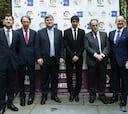 Tebas y Cardenal inauguran la muestra 'Héroes del Deporte'