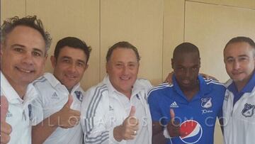 El volante se recupera de un accidente cerebro-vascular.