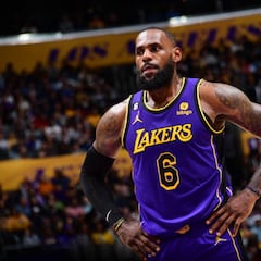 Paso atrás de los Lakers en su ilusiva mejoría