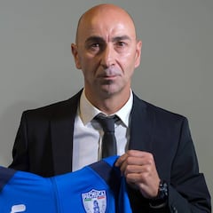 Pako Ayestarán fue presentando como entrenador de Pachuca