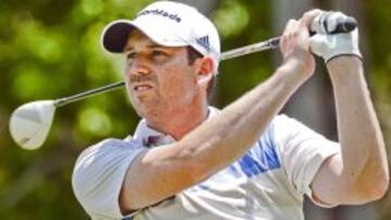 El golfista español Sergio García compite en la segunda jornada del torneo de golf de "The Players" en el campo de golf Sawgrass Stadium de Ponte Vedra Beach, Florida, Estados Unidos, hoy, viernes 10 de mayo de 2013.