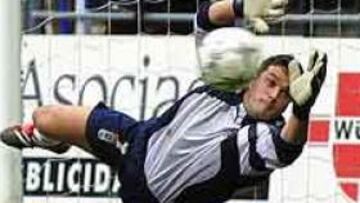 <b>REFUERZO.</B> Esteban es el octavo fichaje que realiza el Atlético en su vuelta a Primera División.