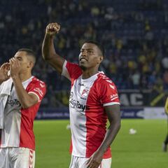 Miguel Araujo renueva con el F.C Emmen hasta 2024