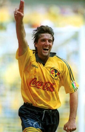 2000: (América)  había sido cedido al Irapuato